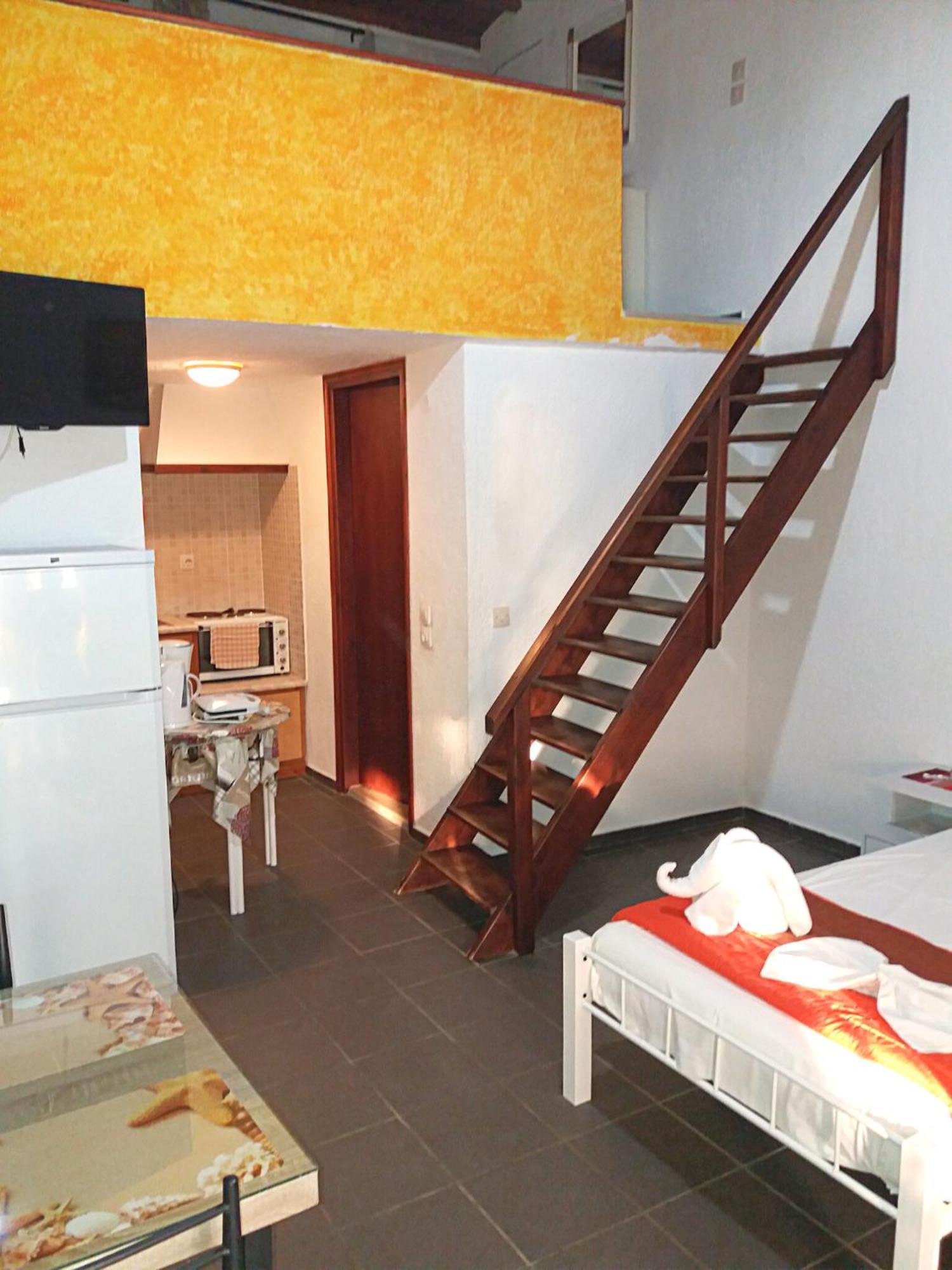 Pelagos Beachfront Panormos  Phòng bức ảnh