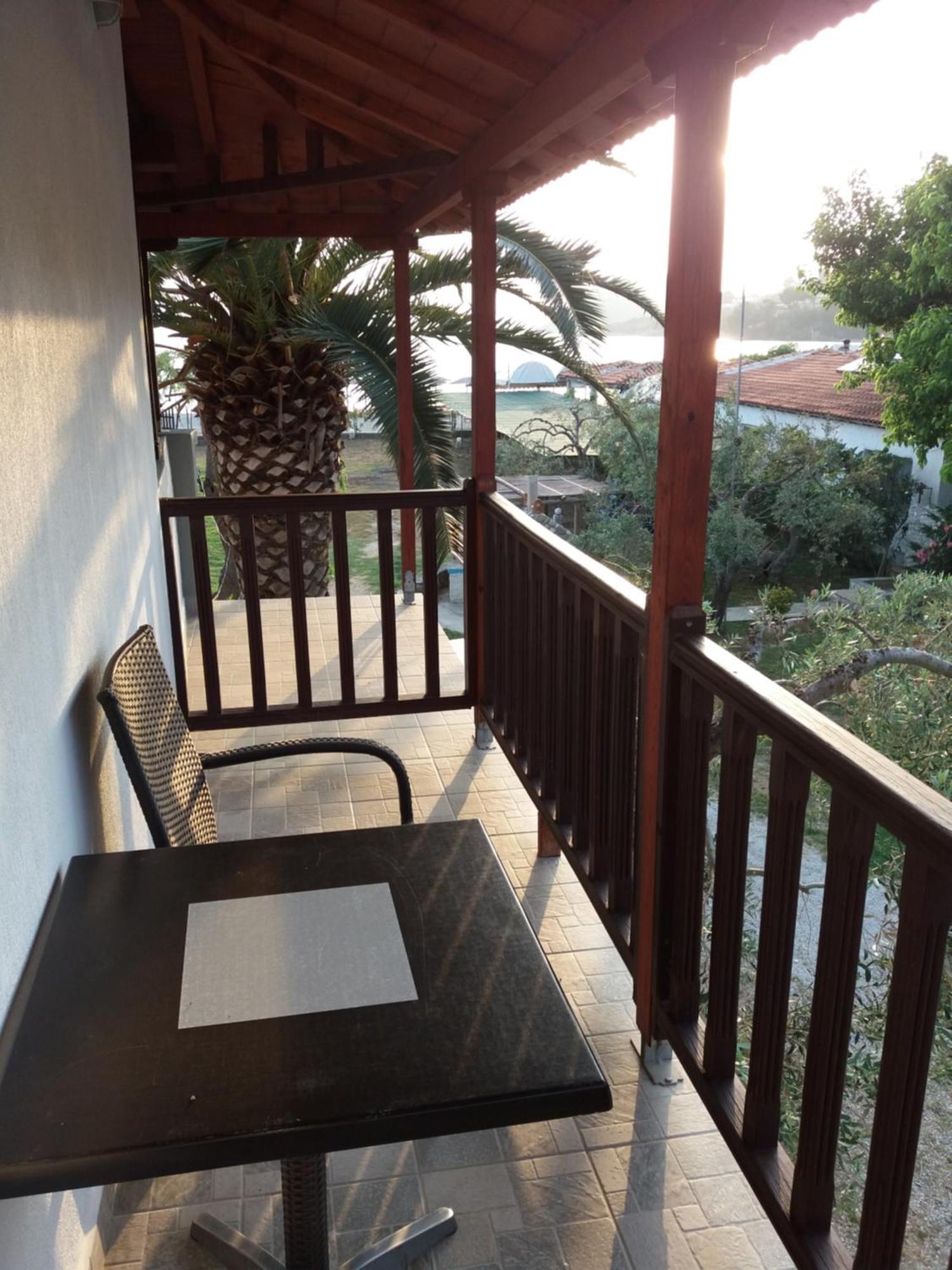 Pelagos Beachfront Panormos  Phòng bức ảnh